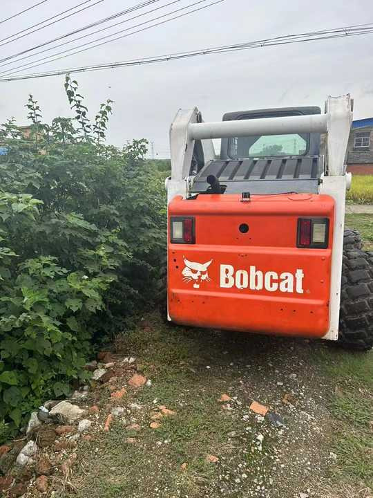 BOBCAT Brand Skid Loader S300 Used Machine Hot Sale - Kolesový nakladač: obrázok 5 BOBCAT Brand Skid Loader S300 Used Machine Hot Sale - Kolesový nakladač: obrázok 5