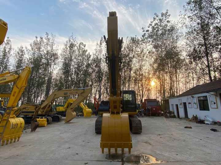 CAT320D Second Hand Excavator , Original Japan CAT Excavator , CAT 320D 320C 320B Digger - Pásové rýpadlo: obrázok 3 CAT320D Second Hand Excavator , Original Japan CAT Excavator , CAT 320D 320C 320B Digger - Pásové rýpadlo: obrázok 3