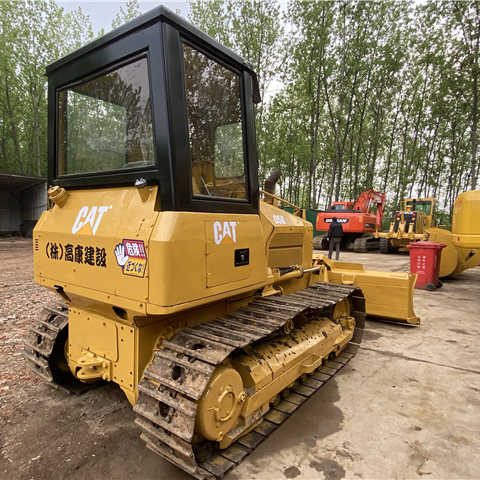 Caterpillar Used D5 Bulldozer , CAT D5g D5h D5k with Ripper , CAT D4h D5h D6h D7h - Buldozér: obrázok 1 Caterpillar Used D5 Bulldozer , CAT D5g D5h D5k with Ripper , CAT D4h D5h D6h D7h - Buldozér: obrázok 1
