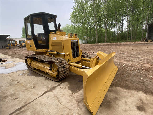 Caterpillar Used D5 Bulldozer , CAT D5g D5h D5k with Ripper , CAT D4h D5h D6h D7h - Buldozér: obrázok 2 Caterpillar Used D5 Bulldozer , CAT D5g D5h D5k with Ripper , CAT D4h D5h D6h D7h - Buldozér: obrázok 2
