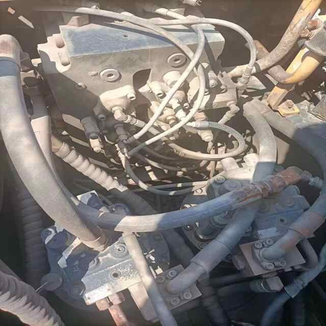 Good Quality Used hyundai R485-9t Excavator , hyundai R485-9t Excavator, hyundai R485LC-9t - Rýpadlo: obrázok 4 Good Quality Used hyundai R485-9t Excavator , hyundai R485-9t Excavator, hyundai R485LC-9t - Rýpadlo: obrázok 4
