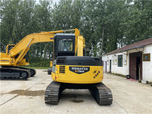 High Quality Used Crawler Excavator komatsu Pc78 Pc128 Pc138 Pc200-8 Pc220-8 Pc240-8 Excavator - Pásové rýpadlo: obrázok 5 High Quality Used Crawler Excavator komatsu Pc78 Pc128 Pc138 Pc200-8 Pc220-8 Pc240-8 Excavator - Pásové rýpadlo: obrázok 5