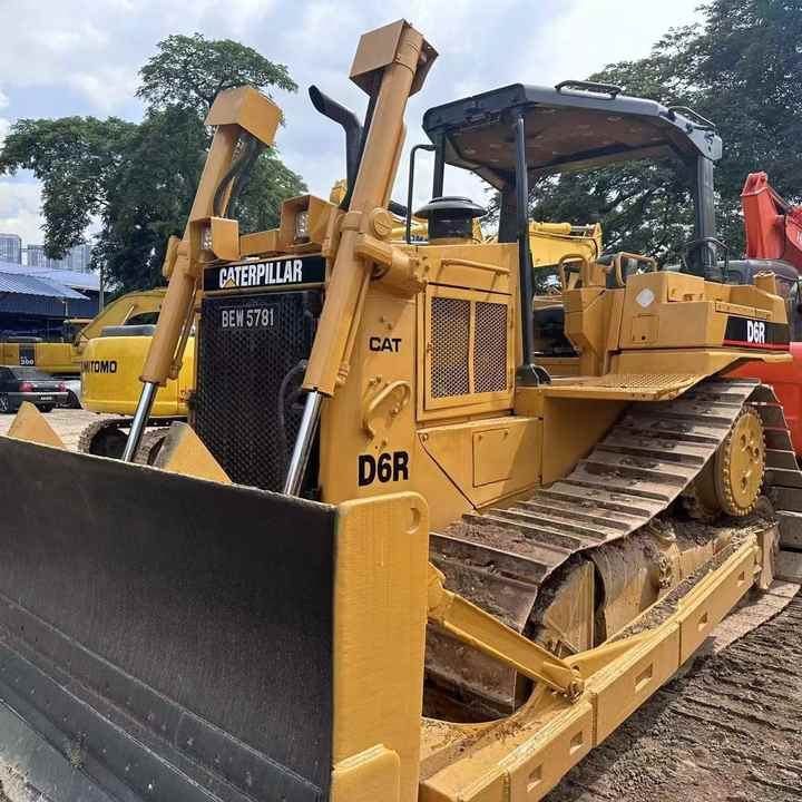 Original Caterpillar D6r Bulldozer Used Caterpillar D5 D6 D7 Bulldozer on Sale High Quality Caterpillar D6r Bulldozer - Buldozér: obrázok 1 Original Caterpillar D6r Bulldozer Used Caterpillar D5 D6 D7 Bulldozer on Sale High Quality Caterpillar D6r Bulldozer - Buldozér: obrázok 1