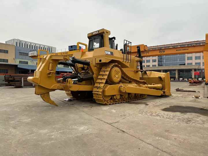 Used CAT D10R New Model Bulldozer Second Hand Machine Popular Brand Cat Hydraulic Machinery - Buldozér: obrázok 2 Used CAT D10R New Model Bulldozer Second Hand Machine Popular Brand Cat Hydraulic Machinery - Buldozér: obrázok 2