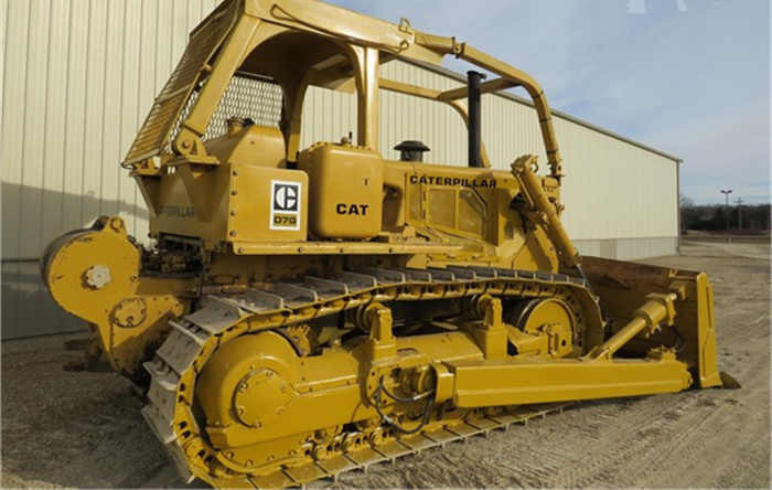 Used CAT D7 D7G Bulldozer with Winch /Caterpillar Bulldozer with Winch CAT D7G D7H D7R Dozer for Sale - Buldozér: obrázok 4 Used CAT D7 D7G Bulldozer with Winch /Caterpillar Bulldozer with Winch CAT D7G D7H D7R Dozer for Sale - Buldozér: obrázok 4