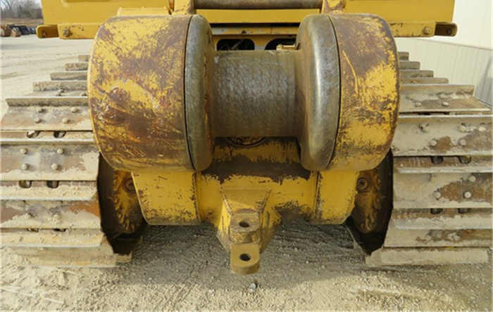 Used CAT D7 D7G Bulldozer with Winch /Caterpillar Bulldozer with Winch CAT D7G D7H D7R Dozer for Sale - Buldozér: obrázok 5 Used CAT D7 D7G Bulldozer with Winch /Caterpillar Bulldozer with Winch CAT D7G D7H D7R Dozer for Sale - Buldozér: obrázok 5