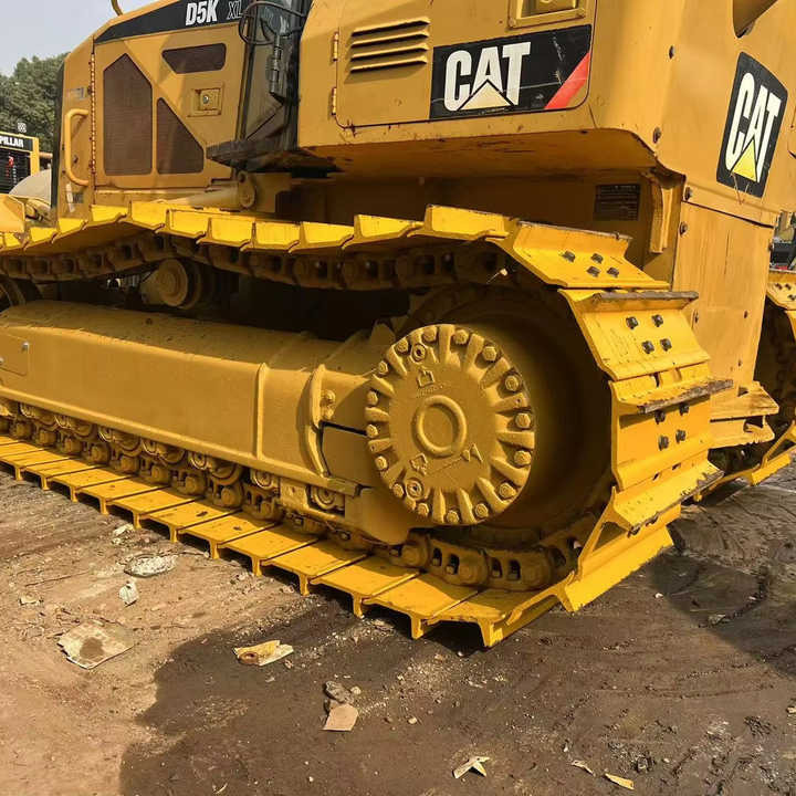 Used Cat Mini Bulldozer D5k Cat Dozers - Buldozér: obrázok 1 Used Cat Mini Bulldozer D5k Cat Dozers - Buldozér: obrázok 1