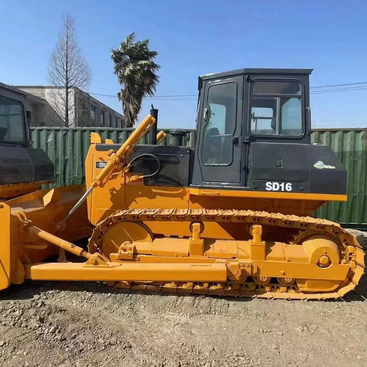 Used China Made SD16 Construction Machinery Shantui SD16 Crawler Bulldozer Earthmoving Machine Used Bulldozer - Buldozér: obrázok 3 Used China Made SD16 Construction Machinery Shantui SD16 Crawler Bulldozer Earthmoving Machine Used Bulldozer - Buldozér: obrázok 3