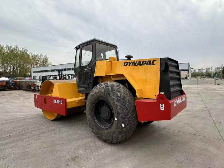 Used Heavy Construction Equipment Dynapac Ca301d Second Hand Road Rollers Used Machine Hot Sale - Kompaktor: obrázok 4 Used Heavy Construction Equipment Dynapac Ca301d Second Hand Road Rollers Used Machine Hot Sale - Kompaktor: obrázok 4