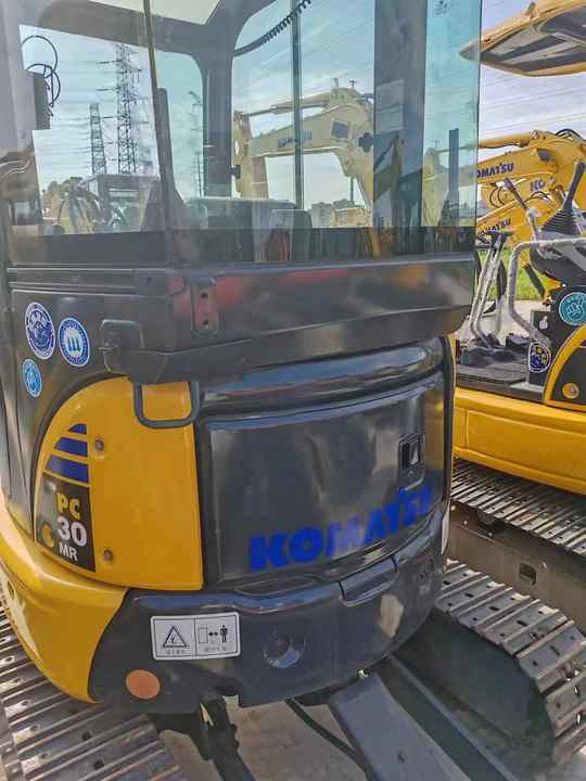 Used komatsu Mini Pc30 Mini 3tons Excavator komatsu Pc 30 35 40 55 Mini Digger in Stock for Sale - Pásové rýpadlo: obrázok 3 Used komatsu Mini Pc30 Mini 3tons Excavator komatsu Pc 30 35 40 55 Mini Digger in Stock for Sale - Pásové rýpadlo: obrázok 3