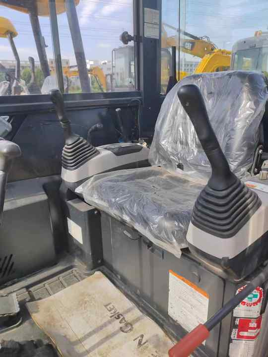 Used komatsu Mini Pc30 Mini 3tons Excavator komatsu Pc 30 35 40 55 Mini Digger in Stock for Sale - Pásové rýpadlo: obrázok 2 Used komatsu Mini Pc30 Mini 3tons Excavator komatsu Pc 30 35 40 55 Mini Digger in Stock for Sale - Pásové rýpadlo: obrázok 2