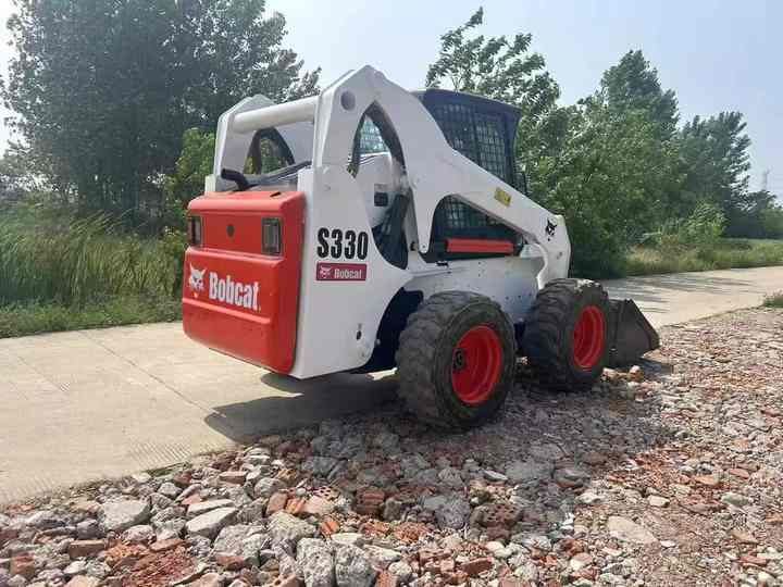 Very Low Price American Brand Used Bobcat S330 Skid Steer Loader with Superior Performance for Sale S160/S180/S300 in Stock - Šmykom riadený nakladač: obrázok 3 Very Low Price American Brand Used Bobcat S330 Skid Steer Loader with Superior Performance for Sale S160/S180/S300 in Stock - Šmykom riadený nakladač: obrázok 3