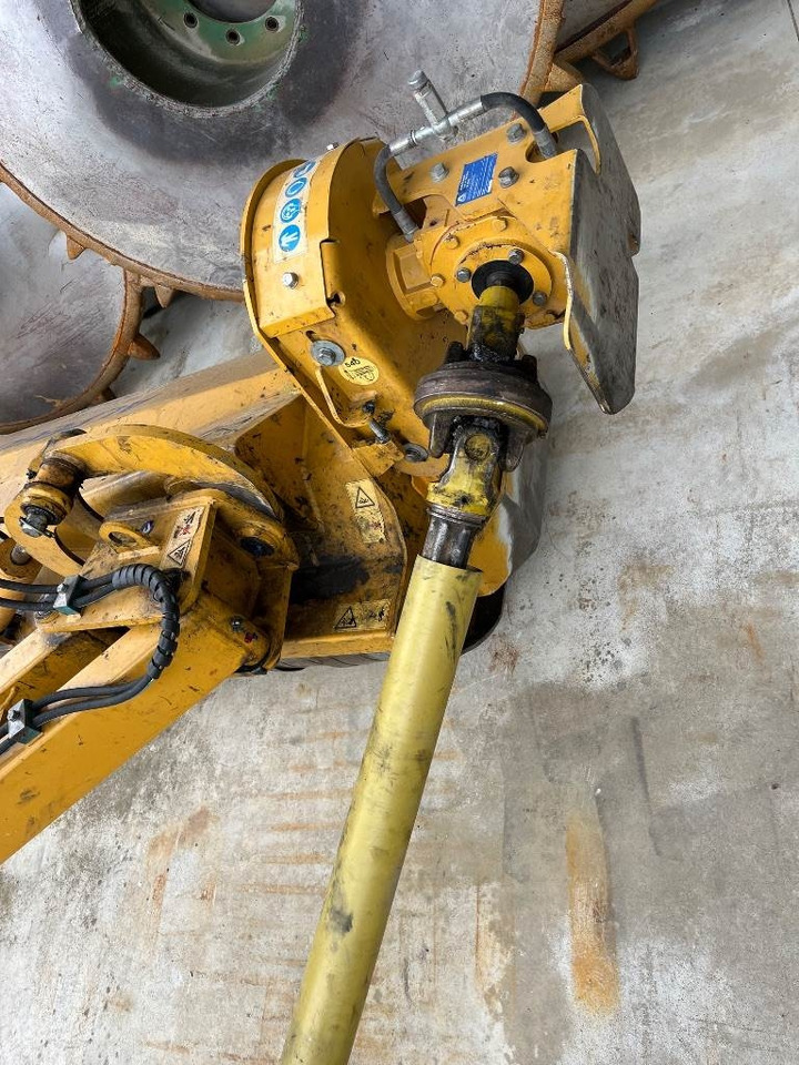 Alpego TL33 200 - Kladivkový mulčovač: obrázok 2 Alpego TL33 200 - Kladivkový mulčovač: obrázok 2