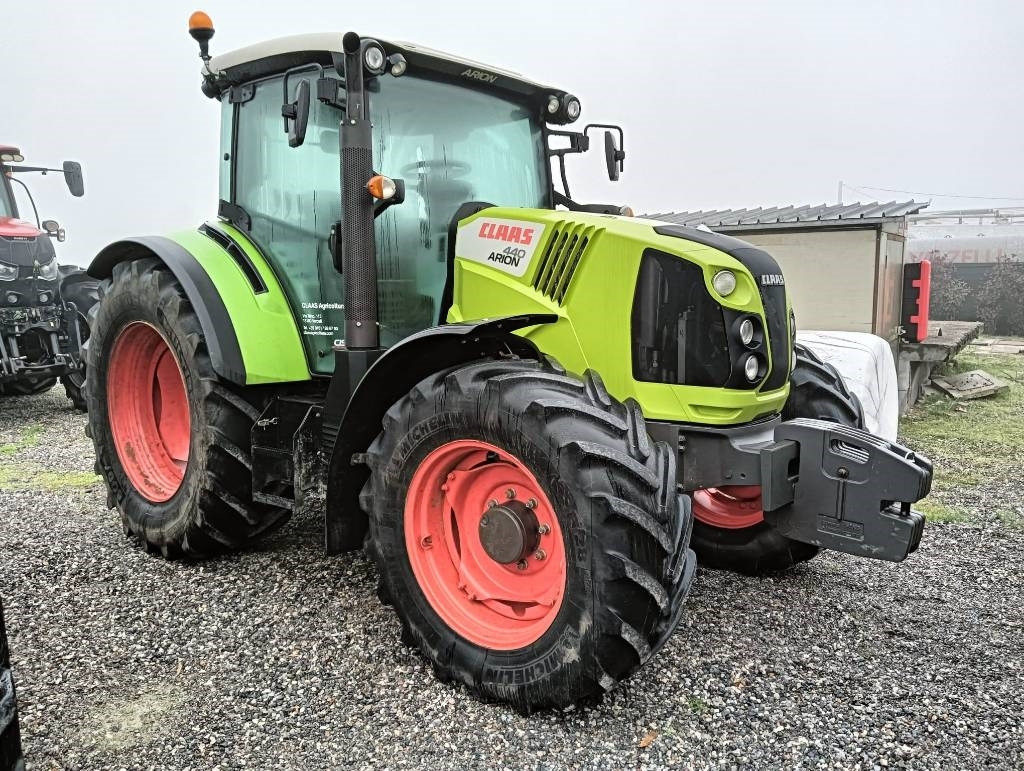 Claas Arion 440 - Traktor: obrázok 3 Claas Arion 440 - Traktor: obrázok 3