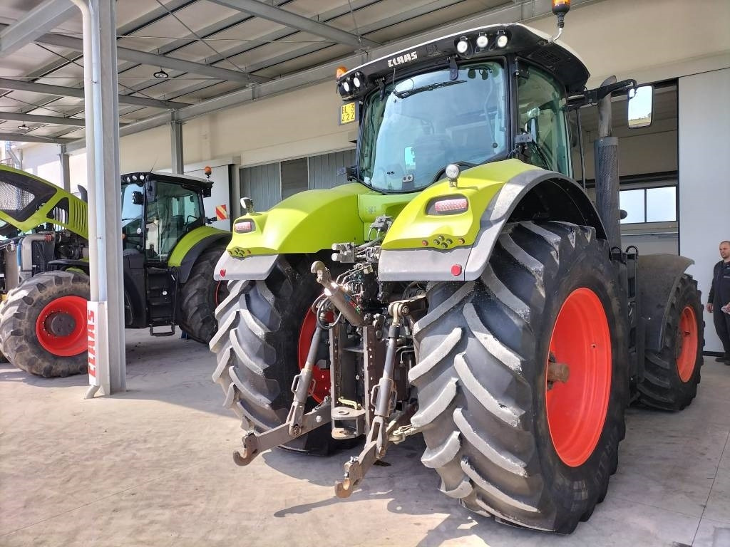 Claas Axion 950 Cmatic - Traktor: obrázok 5 Claas Axion 950 Cmatic - Traktor: obrázok 5