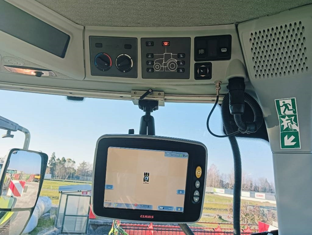 Claas Axion 960 Terra Trac - Traktor: obrázok 4 Claas Axion 960 Terra Trac - Traktor: obrázok 4