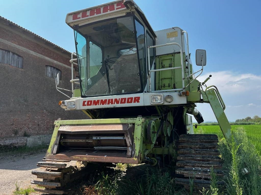 Claas COMMANDOR 116 CS RISO - Obilný kombajn: obrázok 4 Claas COMMANDOR 116 CS RISO - Obilný kombajn: obrázok 4