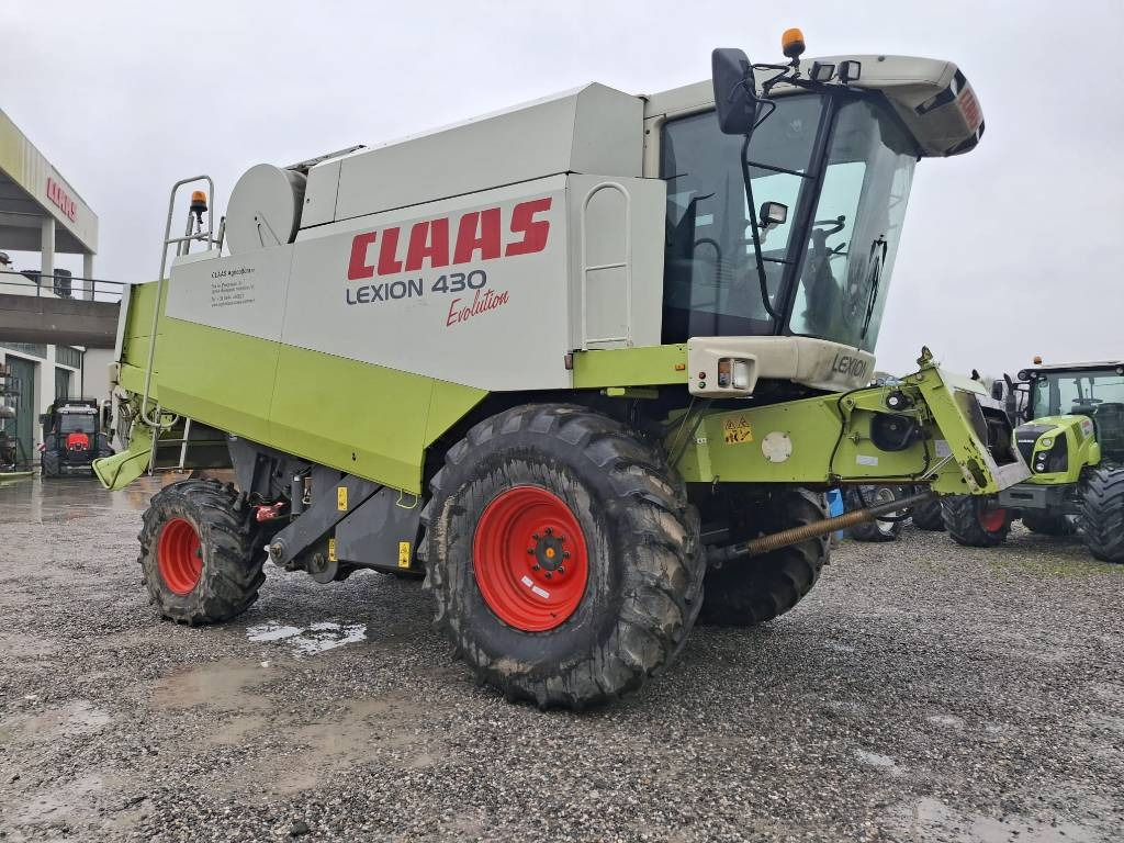 Claas LEXION 430 EVOLUTION - Obilný kombajn: obrázok 1 Claas LEXION 430 EVOLUTION - Obilný kombajn: obrázok 1