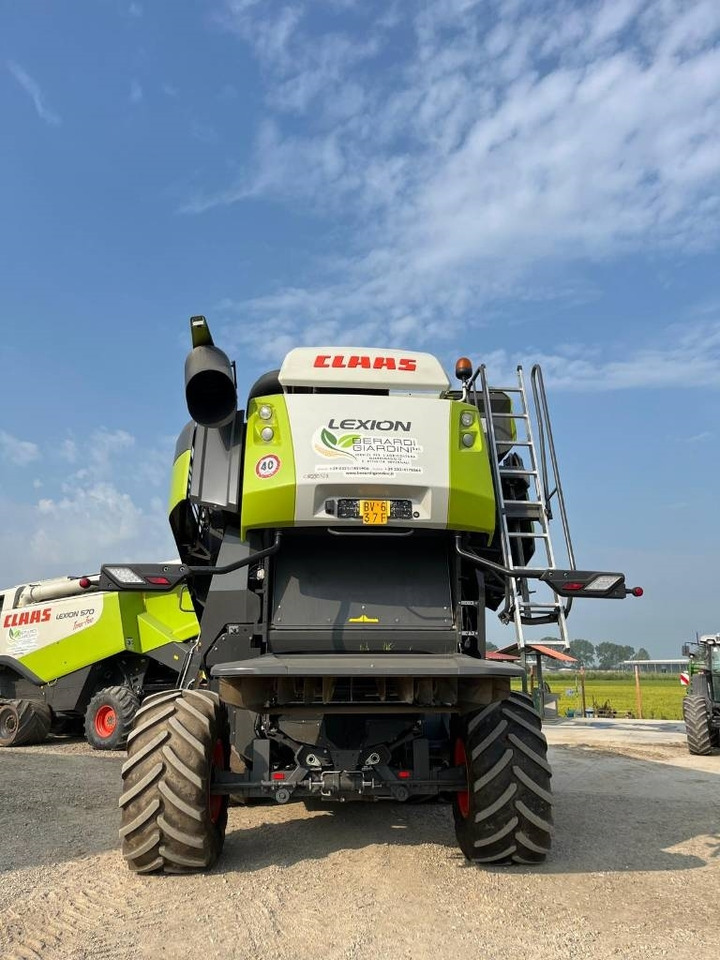 Claas LEXION 7600 TT - Obilný kombajn: obrázok 3 Claas LEXION 7600 TT - Obilný kombajn: obrázok 3