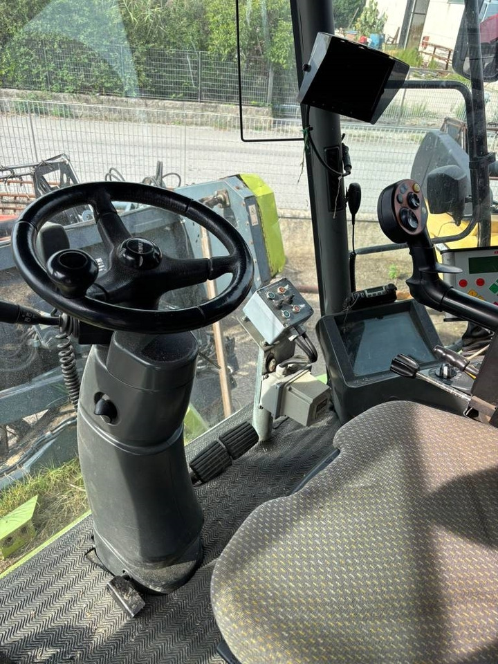 Claas Lexion 530 Montana  - Obilný kombajn: obrázok 2 Claas Lexion 530 Montana  - Obilný kombajn: obrázok 2