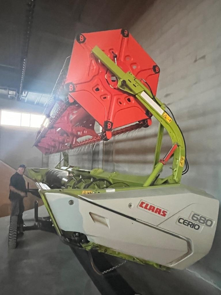 Claas Lexion 7700 TT RISO - Obilný kombajn: obrázok 2 Claas Lexion 7700 TT RISO - Obilný kombajn: obrázok 2
