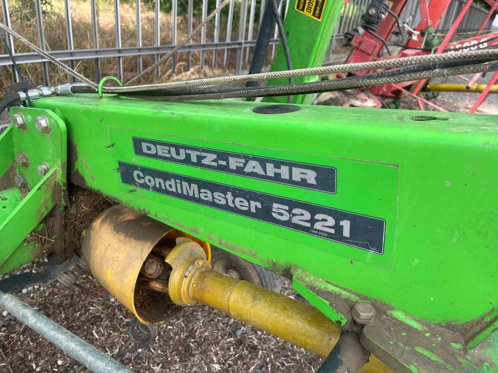 Deutz-fahr 5221 - Obracač sena: obrázok 2 Deutz-fahr 5221 - Obracač sena: obrázok 2