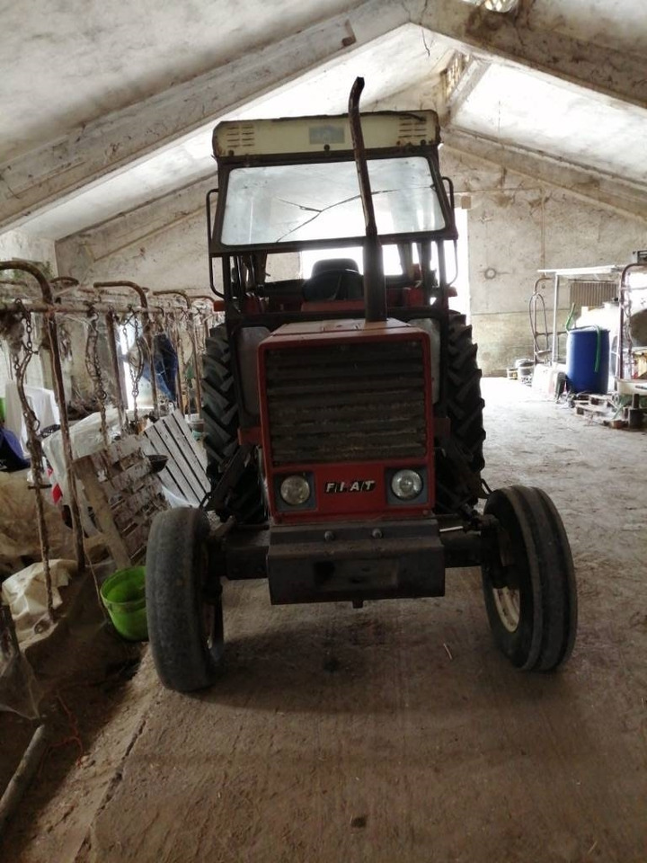Fiat 680 - Traktor: obrázok 1 Fiat 680 - Traktor: obrázok 1