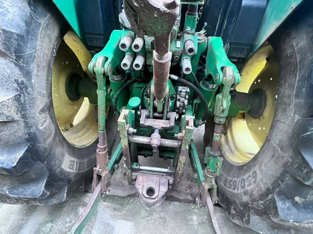 John Deere 6610 - Traktor: obrázok 4 John Deere 6610 - Traktor: obrázok 4