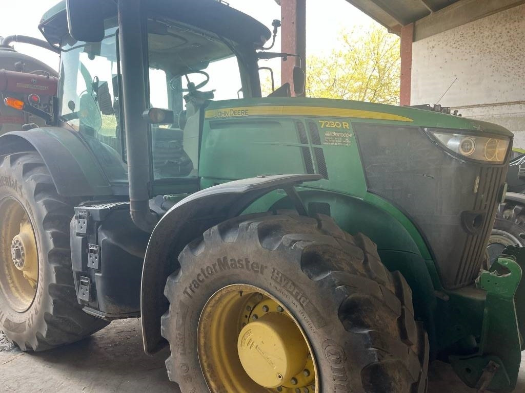 John Deere 7230 R - Traktor: obrázok 1 John Deere 7230 R - Traktor: obrázok 1