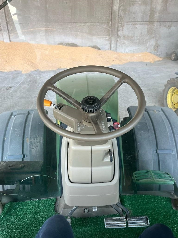 John Deere 7230 R - Traktor: obrázok 3 John Deere 7230 R - Traktor: obrázok 3