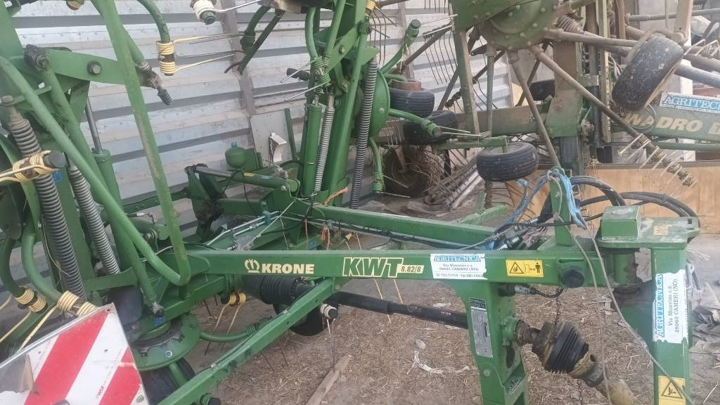 Krone KWT 882 - Obracač sena: obrázok 5 Krone KWT 882 - Obracač sena: obrázok 5