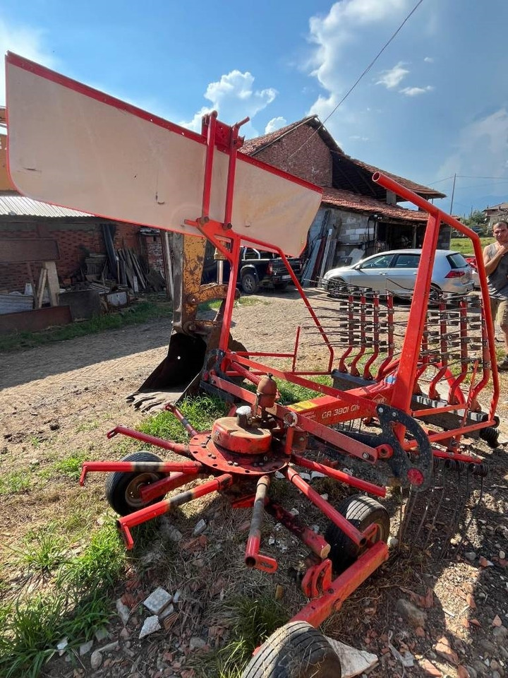Kuhn GA3801 GM - Obracač sena: obrázok 1 Kuhn GA3801 GM - Obracač sena: obrázok 1