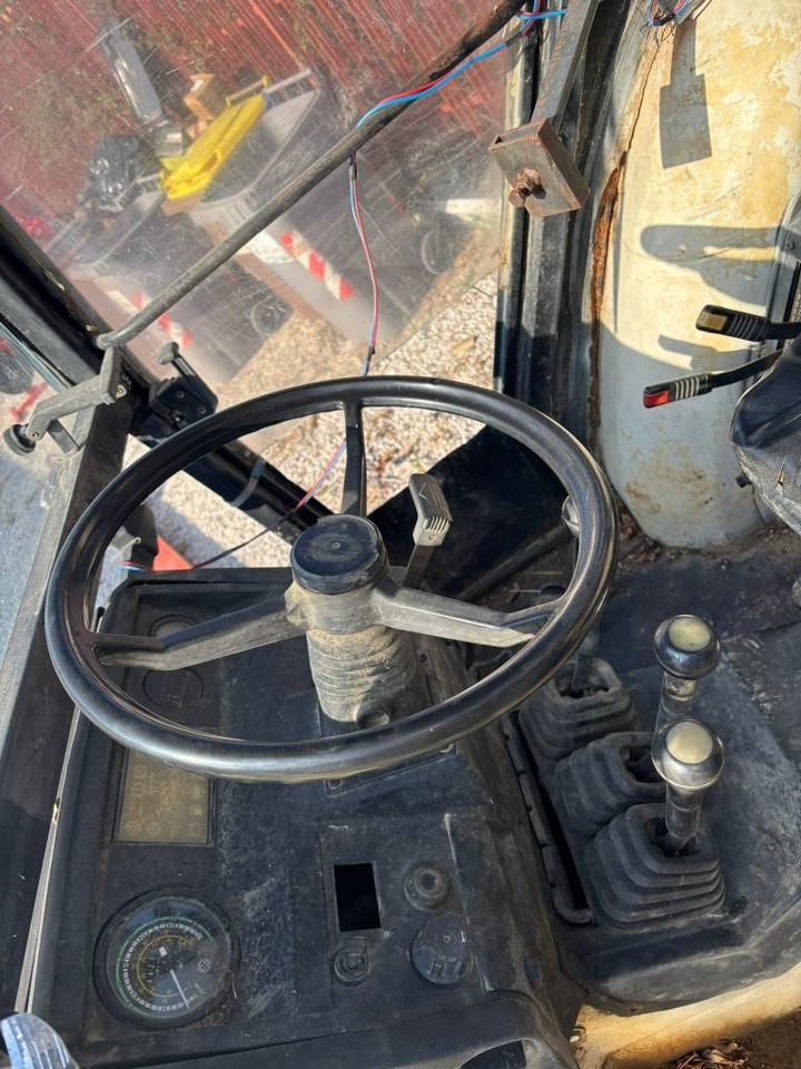 Lamborghini 600 V DT  - Traktor: obrázok 5 Lamborghini 600 V DT  - Traktor: obrázok 5