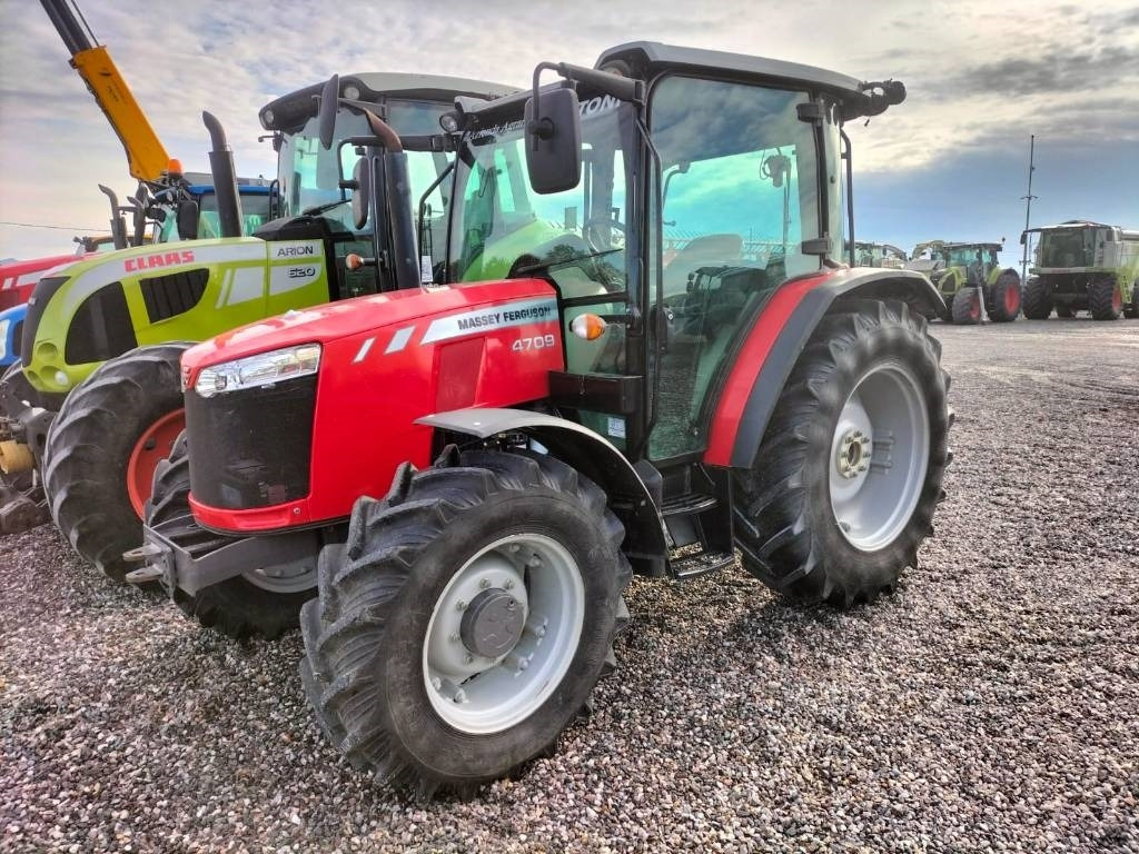 Massey Ferguson 4709 - Traktor: obrázok 2 Massey Ferguson 4709 - Traktor: obrázok 2