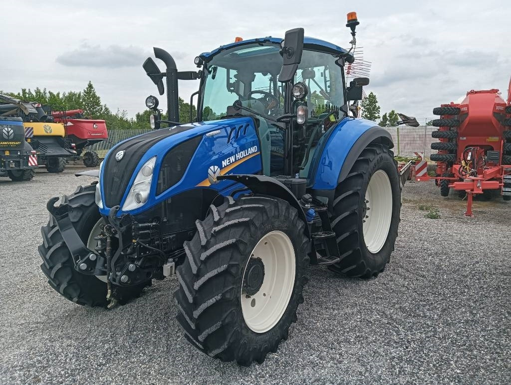 New Holland T 5.120 - Traktor: obrázok 3 New Holland T 5.120 - Traktor: obrázok 3