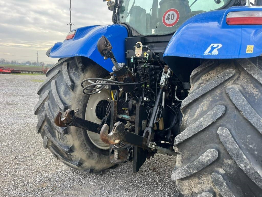 New Holland T 7.200 - Traktor: obrázok 5 New Holland T 7.200 - Traktor: obrázok 5