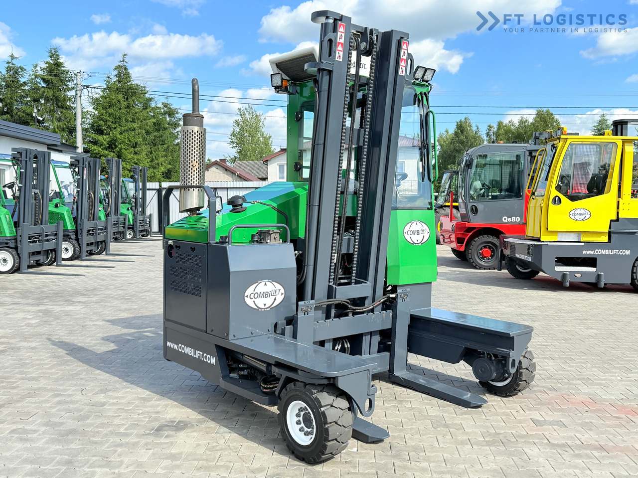 COMBILIFT C3500 / DUPLEX 4100MM / GAS / EXTENDABLE FORKS / CABIN / HEATING + AIR CONDITIONING / LIKE NEW - 4-cestný skladový zakladač: obrázok 5 COMBILIFT C3500 / DUPLEX 4100MM / GAS / EXTENDABLE FORKS / CABIN / HEATING + AIR CONDITIONING / LIKE NEW - 4-cestný skladový zakladač: obrázok 5
