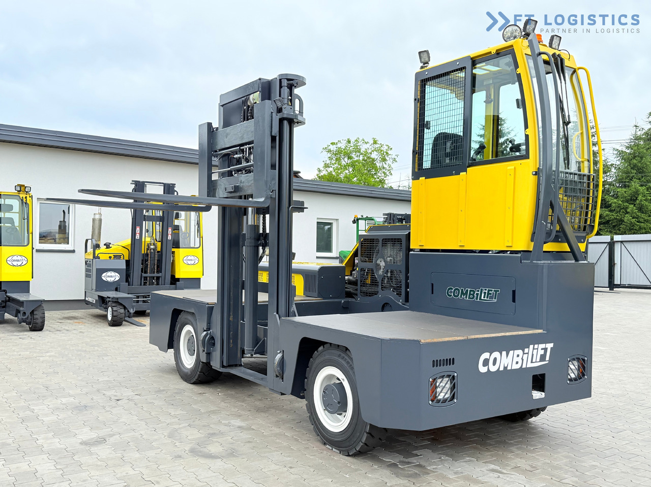 COMBILIFT C6000FSL / DIESEL / DUPLEX - 4100MM / 1400MM FORKS / SIDE LOADER / 6000KG CAPACITY / FREE LIFT / DEUTZ ENGINE / EXCELLENT CONDITION - Bočný nakladač: obrázok 1 COMBILIFT C6000FSL / DIESEL / DUPLEX - 4100MM / 1400MM FORKS / SIDE LOADER / 6000KG CAPACITY / FREE LIFT / DEUTZ ENGINE / EXCELLENT CONDITION - Bočný nakladač: obrázok 1
