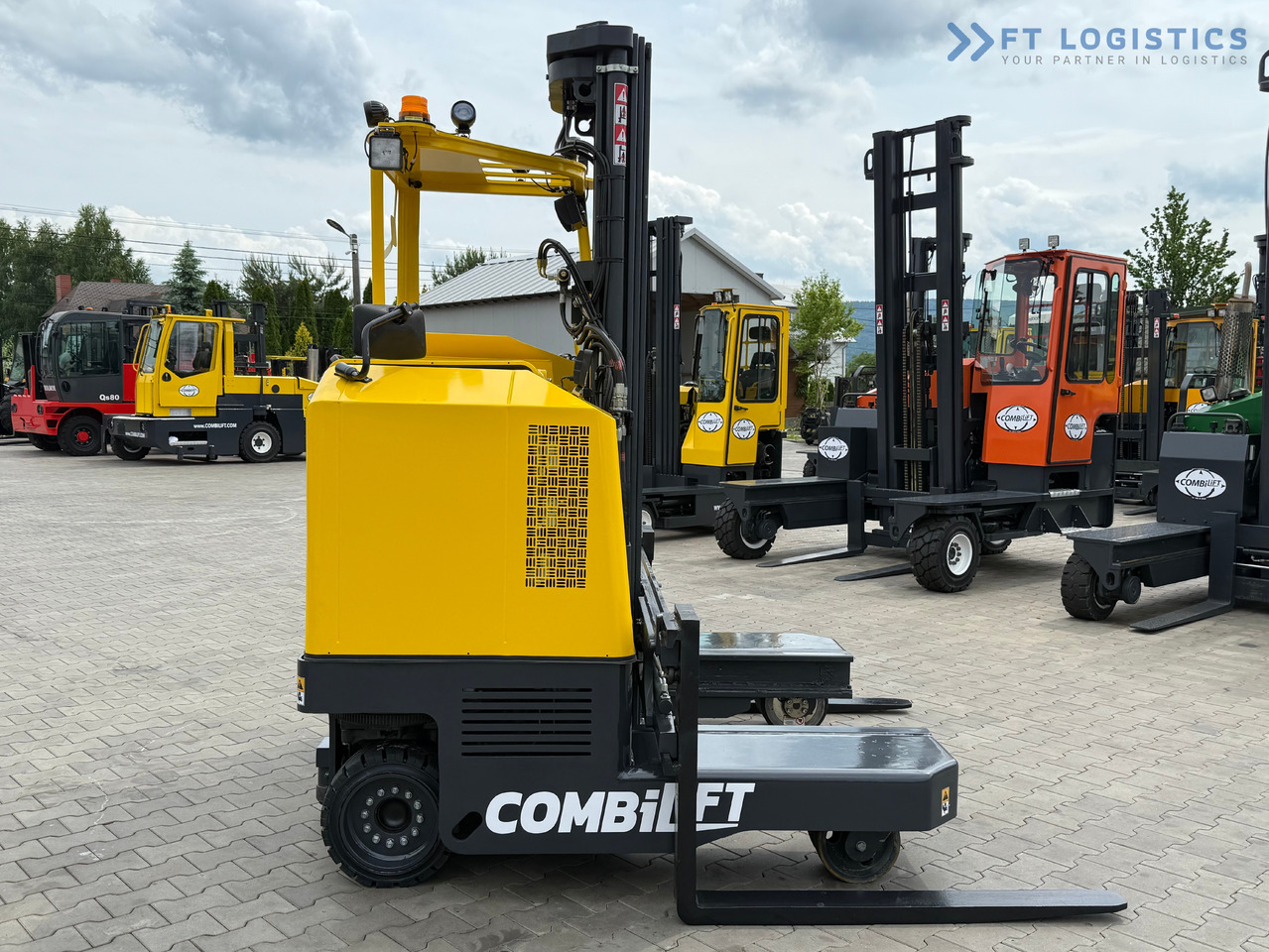 COMBILIFT MR / ELECTRIC / TRIPLEX – 6000MM / FULL FREE LIFT / WIDE POSITIONER / FORK SIDESHIFT / ONLY 1400 HOURS / LIKE NEW - 4-cestný skladový zakladač: obrázok 5 COMBILIFT MR / ELECTRIC / TRIPLEX – 6000MM / FULL FREE LIFT / WIDE POSITIONER / FORK SIDESHIFT / ONLY 1400 HOURS / LIKE NEW - 4-cestný skladový zakladač: obrázok 5