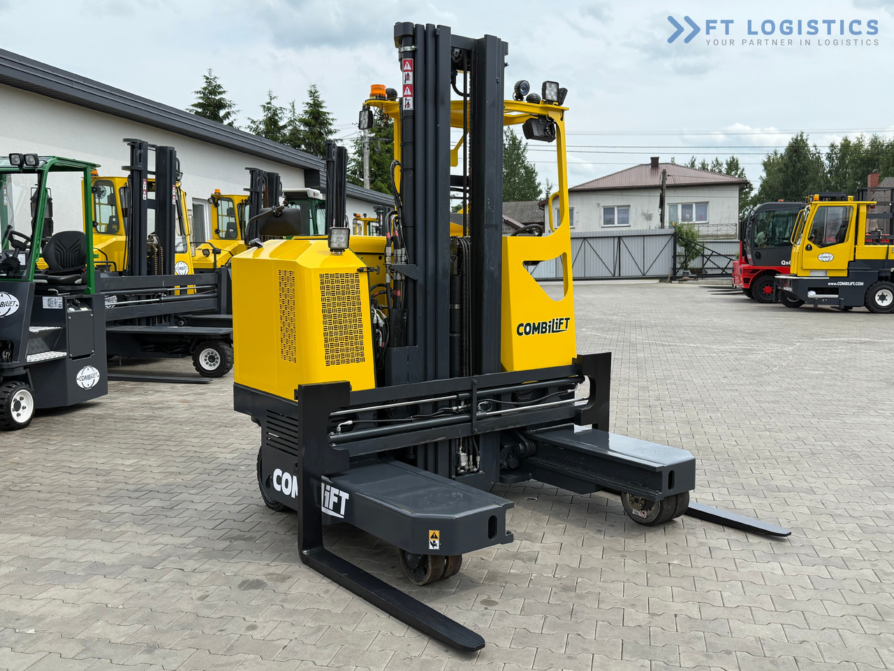COMBILIFT MR / ELECTRIC / TRIPLEX – 6000MM / FULL FREE LIFT / WIDE POSITIONER / FORK SIDESHIFT / ONLY 1400 HOURS / LIKE NEW - 4-cestný skladový zakladač: obrázok 4 COMBILIFT MR / ELECTRIC / TRIPLEX – 6000MM / FULL FREE LIFT / WIDE POSITIONER / FORK SIDESHIFT / ONLY 1400 HOURS / LIKE NEW - 4-cestný skladový zakladač: obrázok 4