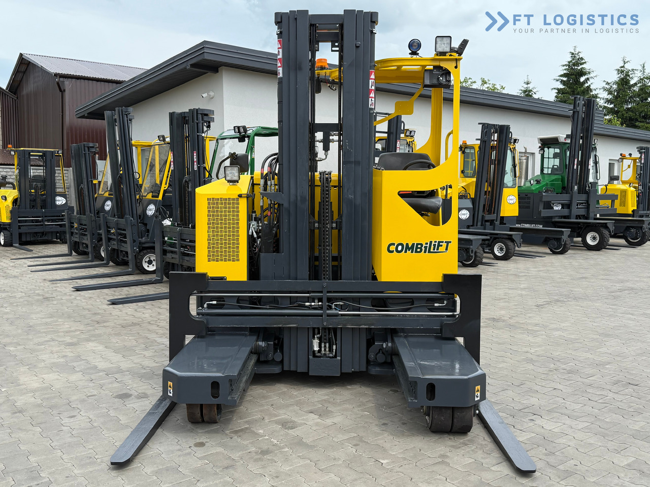 COMBILIFT MR / ELECTRIC / TRIPLEX – 6000MM / FULL FREE LIFT / WIDE POSITIONER / FORK SIDESHIFT / ONLY 1400 HOURS / LIKE NEW - 4-cestný skladový zakladač: obrázok 3 COMBILIFT MR / ELECTRIC / TRIPLEX – 6000MM / FULL FREE LIFT / WIDE POSITIONER / FORK SIDESHIFT / ONLY 1400 HOURS / LIKE NEW - 4-cestný skladový zakladač: obrázok 3