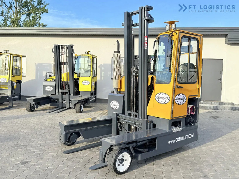 Combilift C3000 / GAS / DUPLEX 4500MM / ONLY 3096 HOURS / FORK SIDE SHIFT / FULL CABIN / EXCELLENT CONDITION / Wide range of four-way and - 4-cestný skladový zakladač: obrázok 1 Combilift C3000 / GAS / DUPLEX 4500MM / ONLY 3096 HOURS / FORK SIDE SHIFT / FULL CABIN / EXCELLENT CONDITION / Wide range of four-way and - 4-cestný skladový zakladač: obrázok 1