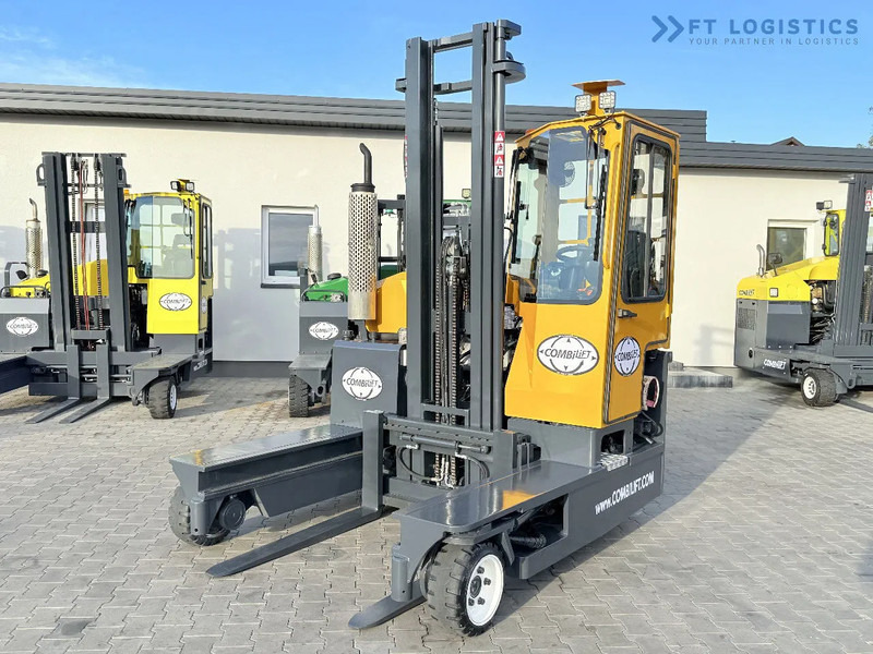 Combilift C3000 / GAS / DUPLEX 4500MM / ONLY 3096 HOURS / FORK SIDE SHIFT / FULL CABIN / EXCELLENT CONDITION / Wide range of four-way and - 4-cestný skladový zakladač: obrázok 3 Combilift C3000 / GAS / DUPLEX 4500MM / ONLY 3096 HOURS / FORK SIDE SHIFT / FULL CABIN / EXCELLENT CONDITION / Wide range of four-way and - 4-cestný skladový zakladač: obrázok 3