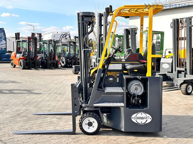 Combilift C3000CB / LPG / TRIPLEX / 4900MM / FREE LIFT / POSITIONER / LIKE NEW C3000CB / LPG / TRIPLEX / 4900MM / FREE LIFT / POSITIONER / - 4-cestný skladový zakladač: obrázok 5 Combilift C3000CB / LPG / TRIPLEX / 4900MM / FREE LIFT / POSITIONER / LIKE NEW C3000CB / LPG / TRIPLEX / 4900MM / FREE LIFT / POSITIONER / - 4-cestný skladový zakladač: obrázok 5