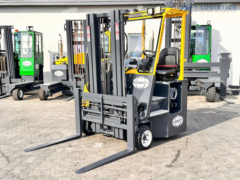 Combilift C3000CB / LPG / TRIPLEX / 4900MM / FREE LIFT / POSITIONER / LIKE NEW C3000CB / LPG / TRIPLEX / 4900MM / FREE LIFT / POSITIONER / - 4-cestný skladový zakladač: obrázok 4 Combilift C3000CB / LPG / TRIPLEX / 4900MM / FREE LIFT / POSITIONER / LIKE NEW C3000CB / LPG / TRIPLEX / 4900MM / FREE LIFT / POSITIONER / - 4-cestný skladový zakladač: obrázok 4