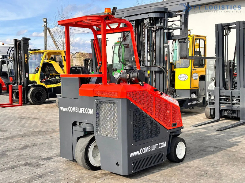 Combilift C3000CB / LPG / TRIPLEX / 5500MM / FREE LIFT / FORK SHIFT / POSITIONER C3000CB / LPG / TRIPLEX / 5500MM / FREE LIFT / FORK SHIFT - 4-cestný skladový zakladač: obrázok 5 Combilift C3000CB / LPG / TRIPLEX / 5500MM / FREE LIFT / FORK SHIFT / POSITIONER C3000CB / LPG / TRIPLEX / 5500MM / FREE LIFT / FORK SHIFT - 4-cestný skladový zakladač: obrázok 5