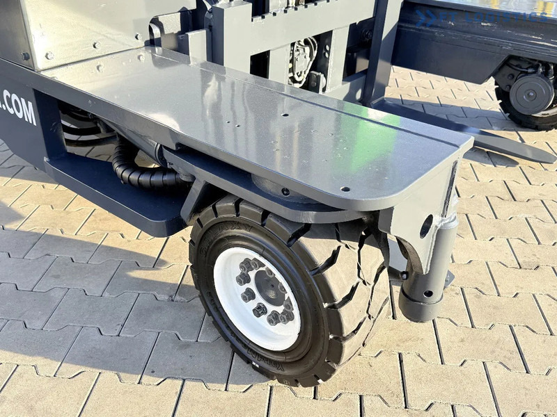 Combilift C4000 / GAS / TRIPLEX - 6900MM / FREE-LIFT / FULL CABIN C4000 / GAS / TRIPLEX - 6900MM / FREE-LIFT / FULL CABIN - 4-cestný skladový zakladač: obrázok 5 Combilift C4000 / GAS / TRIPLEX - 6900MM / FREE-LIFT / FULL CABIN C4000 / GAS / TRIPLEX - 6900MM / FREE-LIFT / FULL CABIN - 4-cestný skladový zakladač: obrázok 5