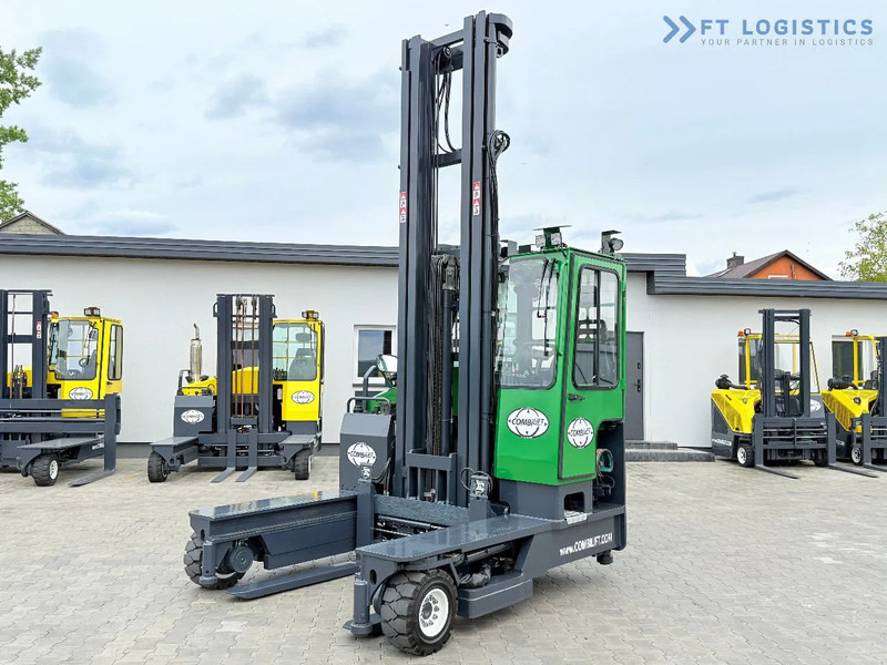 Combilift C4000 / TRIPLEX / 9300MM / FREE LIFT / POSITIONER / GAS / CABIN C4000 / TRIPLEX / 9300MM / FREE LIFT / POSITIONER / GAS / CABIN - 4-cestný skladový zakladač: obrázok 1 Combilift C4000 / TRIPLEX / 9300MM / FREE LIFT / POSITIONER / GAS / CABIN C4000 / TRIPLEX / 9300MM / FREE LIFT / POSITIONER / GAS / CABIN - 4-cestný skladový zakladač: obrázok 1