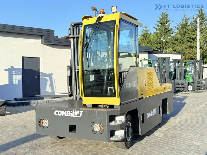 Bočný nakladač Combilift C5000FSL / DIESEL / DUPLEX - 4000MM / FREE-LIFT / CABIN / A wide range of four-way and side loaders, tailored to diverse needs a: obrázok 16 Bočný nakladač Combilift C5000FSL / DIESEL / DUPLEX - 4000MM / FREE-LIFT / CABIN / A wide range of four-way and side loaders, tailored to diverse needs a: obrázok 16