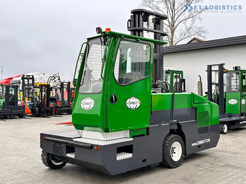 Combilift C5000SL / DIESEL / 4500MM / DUPLEX / CABIN / PLATFORMS / LIKE NEW C5000SL / DIESEL / 4500MM / DUPLEX / CABIN / PLATFORMS / LIKE - Bočný nakladač: obrázok 2 Combilift C5000SL / DIESEL / 4500MM / DUPLEX / CABIN / PLATFORMS / LIKE NEW C5000SL / DIESEL / 4500MM / DUPLEX / CABIN / PLATFORMS / LIKE - Bočný nakladač: obrázok 2